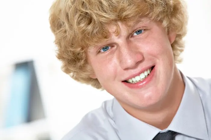 Uw Stralende Lach Begint Hier